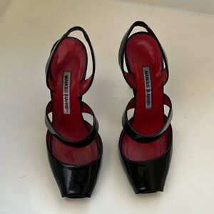 Manolo Blahnik black shiny leather heel size 37 1/2